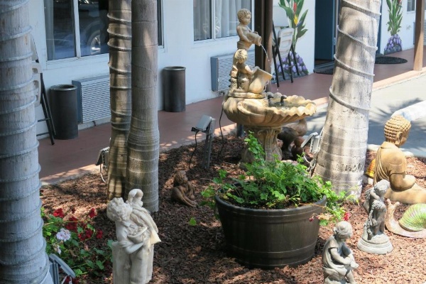 Sunset Motel image 25